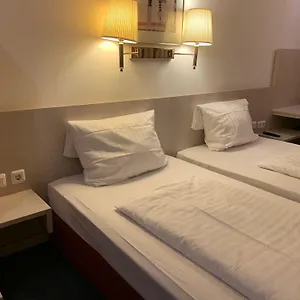New Fair Messe 2*, Monaco di Baviera Germania