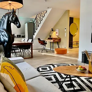 Stylisches City-apartment - Ruhig & Zentral Landshut